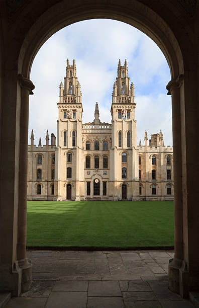 Oxford University Building Stock Photos, Pictures & Royalty-Free Images ...