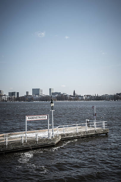 istock Hamburg Alster in winter 471497457