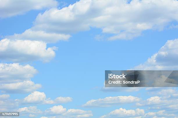 Foto de Nuvens Com Espaço Para Texto e mais fotos de stock de Aspiração - Aspiração, Azul, Branco