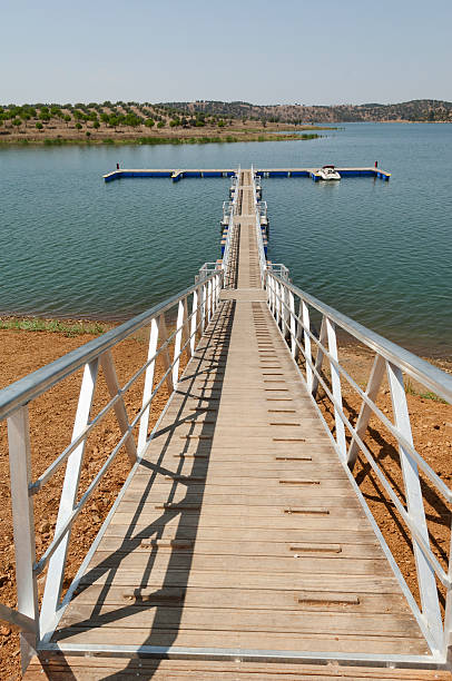 압살했다 통로 - boardwalk pontoon bridge landscape sky 뉴스 사진 이미지