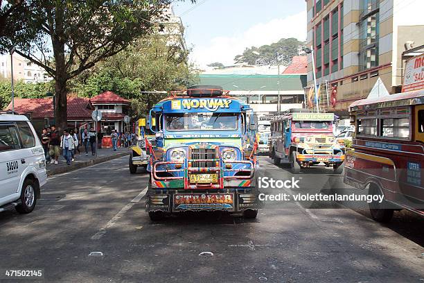 Jeepney En De Baguio Filipinas Foto de stock y más banco de imágenes de Actividades recreativas - Actividades recreativas, Adulto, Aire libre