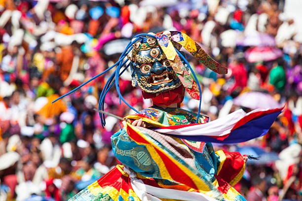 Traditioneller Tanz im festival in Timphu-Dzong – Foto