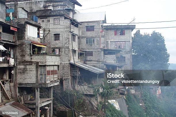 Smokey Shanty Häuser In Banaue Stockfoto und mehr Bilder von Armut - Armut, Asien, Außenaufnahme von Gebäuden