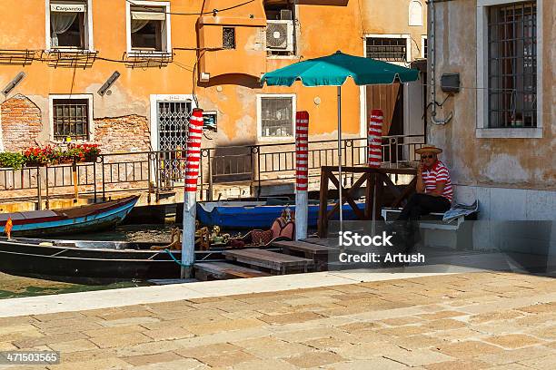 Relaksujące Gondolier - zdjęcia stockowe i więcej obrazów Architektura - Architektura, Czynność, Dorosły