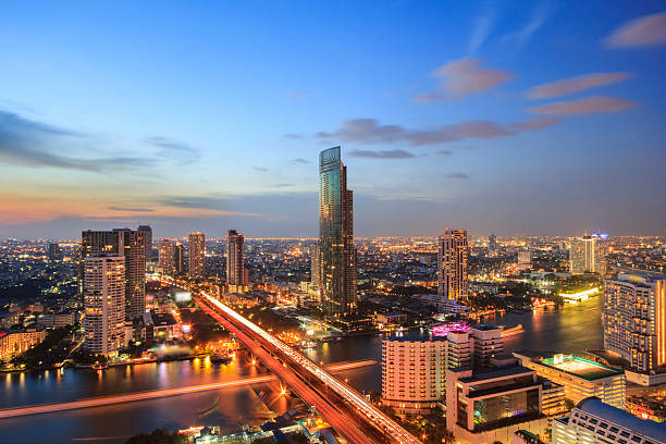 istock Modern building at riverside in twilight scene 471503968