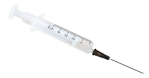 medical jeringa de plástico de 5 ml desechables - surgical needle syringe prick injecting fotografías e imágenes de stock