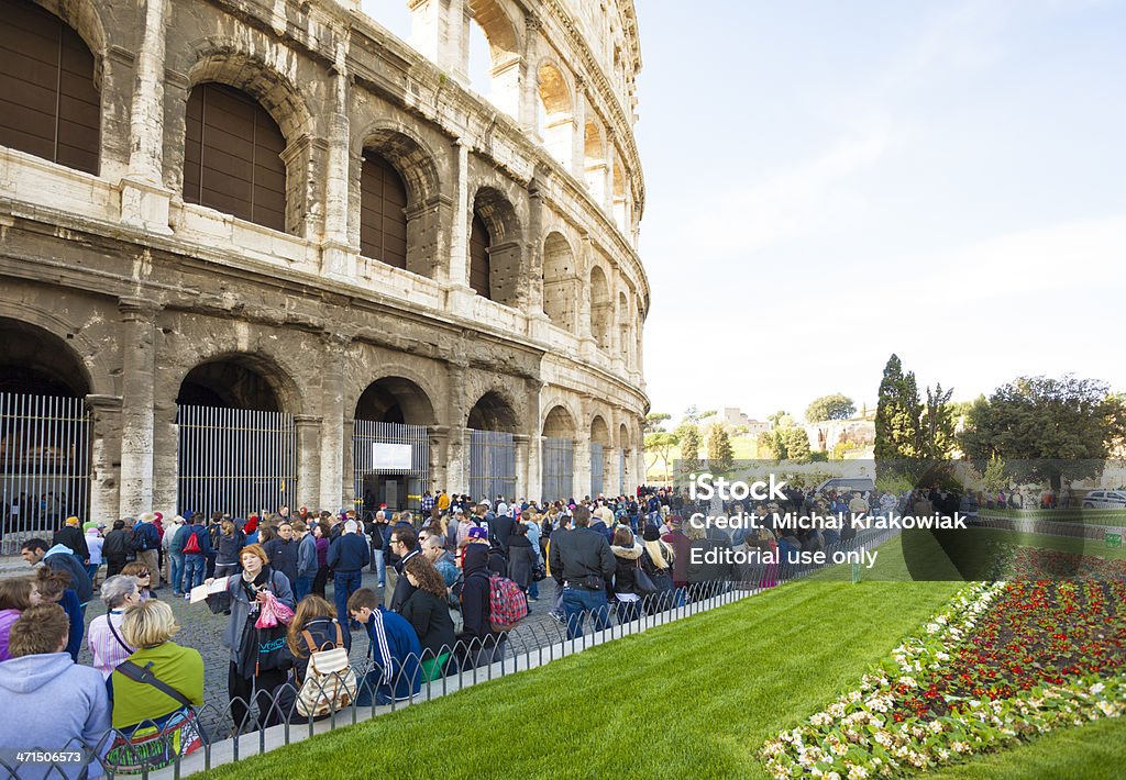 Visitar Colosseum em Roma - Royalty-free Coliseu Foto de stock