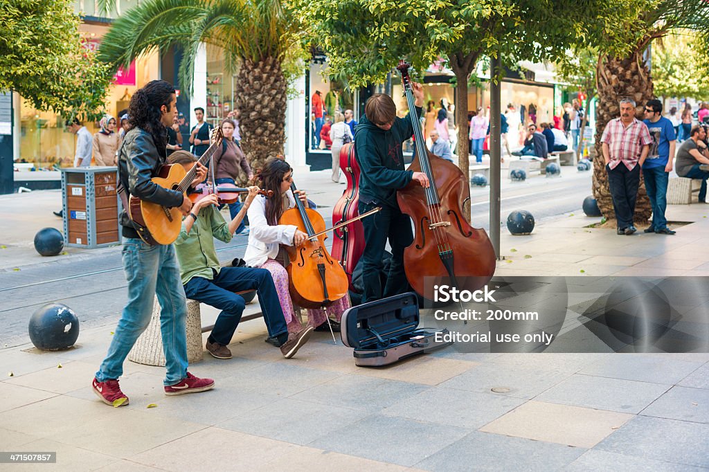 Musicisti di strada - Foto stock royalty-free di Cultura della gioventù