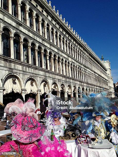 Wunderschöne Masken In San Marcoplatz In Venedig Italien Stockfoto und mehr Bilder von Blau