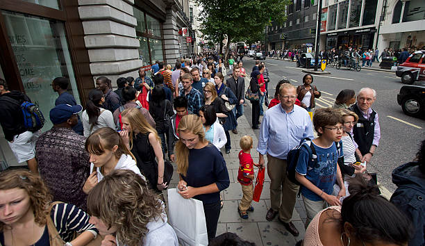 oxford street in london - family child crowd british culture ストックフォトと画像