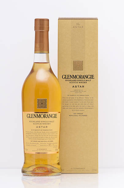 glenmorangie whisky - glenmorangie distillery stock-fotos und bilder