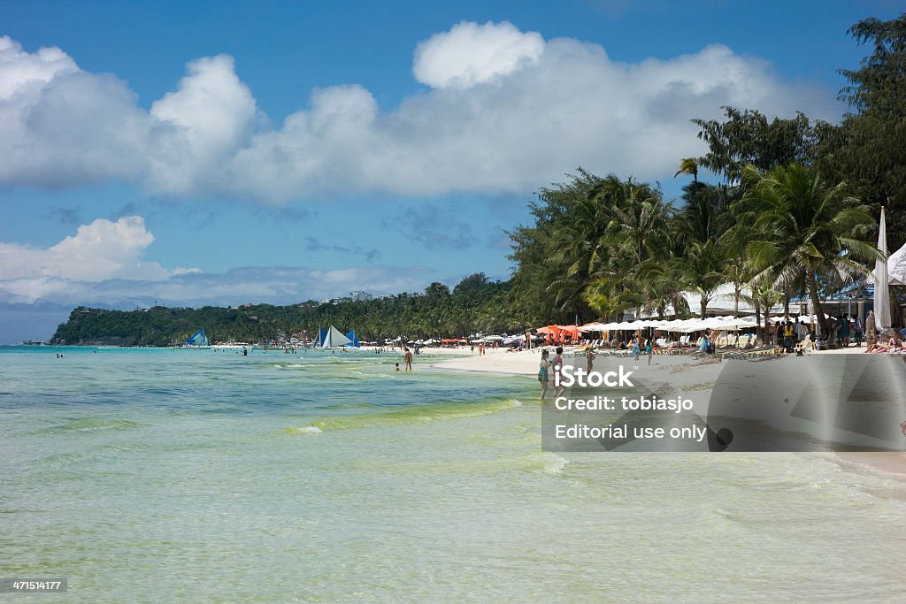 Playa de arenas blancas de Boracay Phillipines - Foto de stock de Agua libre de derechos