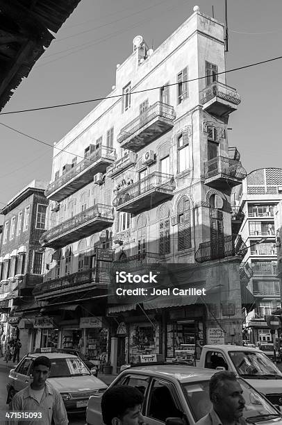 Architettura E Persone Nel Centro Di Aleppo Siria - Fotografie stock e altre immagini di Adulto - Adulto, Albergo, Aleppo