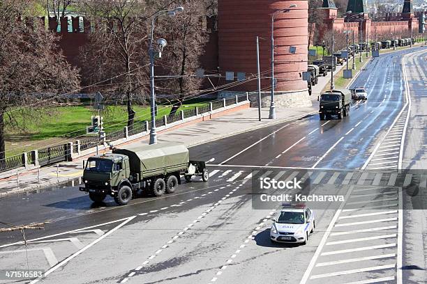 Ensaio Do Desfile Em Moscovo - Fotografias de stock e mais imagens de Ao Ar Livre - Ao Ar Livre, Arma de Fogo, Armamento