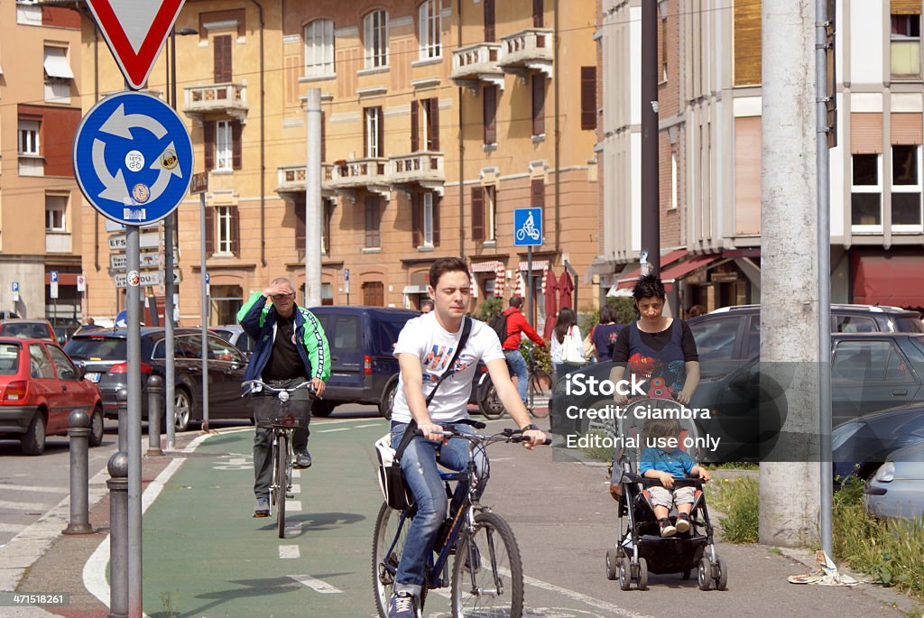 Camminare intorno a Parma - Foto stock royalty-free di Adulto