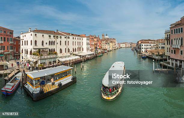 Венецианский Гранд Канал На Переполненном Воде Панорама Accademia Италия — стоковые фотографии и другие картинки Большой город