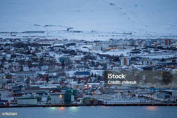 Akureyri Центр Города В Зимний Исландия — стоковые фотографии и другие картинки Акюрейри - Акюрейри, Без людей, Большой город