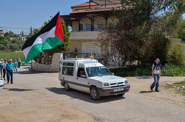 抗議のパレスチナ - israeli military marking territory alternative lifestyle hopelessness ストックフォトと画像