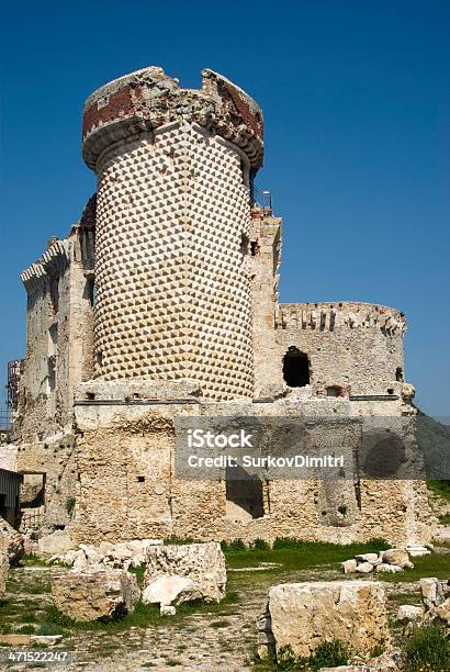 Foto de Ruínas Do Castelo e mais fotos de stock de Abandonado - Abandonado, Alpes Calcários do Sul, Alpes europeus