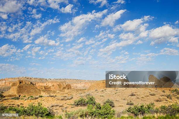 Pueblo Del Arroyo Ruinasparque Histórico Nacional De La Cultura Chaco Foto de stock y más banco de imágenes de Aire libre