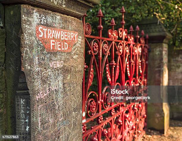 Foto de Campo De Morango Portões Em Liverpool e mais fotos de stock de Liverpool - Inglaterra - Liverpool - Inglaterra, 1960-1969, Música