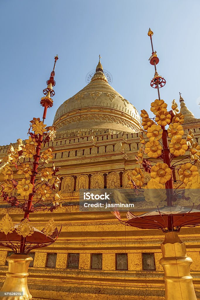 La Pagoda di Shwezigon - Foto stock royalty-free di Archeologia