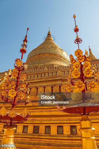 La Pagoda Di Shwezigon - Fotografie stock e altre immagini di Archeologia - Archeologia, Architettura, Asia