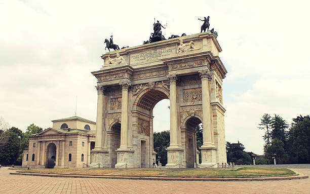 istock City break in Italy 471529065