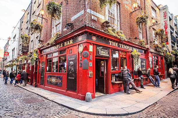 O Temple Bar em Dublin - foto de acervo