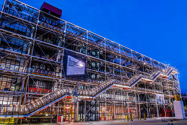 O Centro Georges pompidou Museu de beaubourg paisagem urbana de paris França - fotografia de stock
