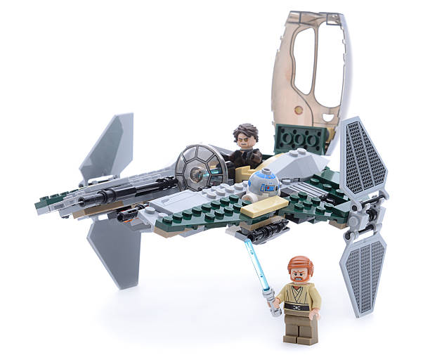 lego star wars anakin do jedi interceptor - r2 d2 fictional character imagens e fotografias de stock