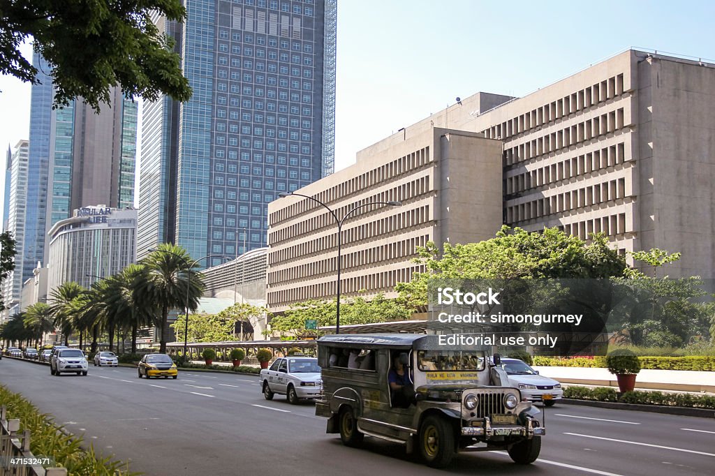 jeepney ayala avenue, metro manila, Filipinas - Foto de stock de Avenida libre de derechos