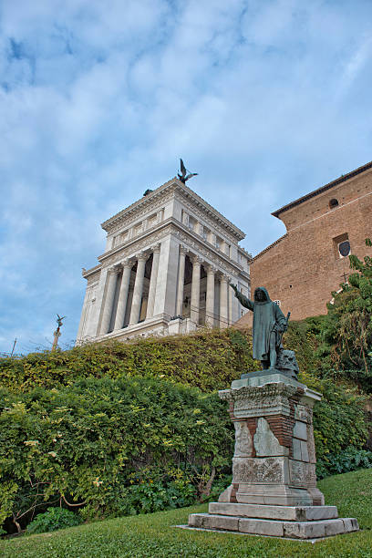 istock Rome unknow soldier view from campidohlio 471534728