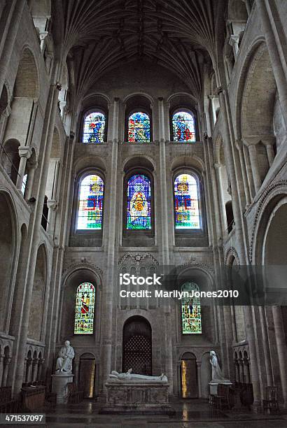 Norwich Catedral 2 - Fotografias de stock e mais imagens de Catedral - Catedral, Claustro, Destino de Viagem