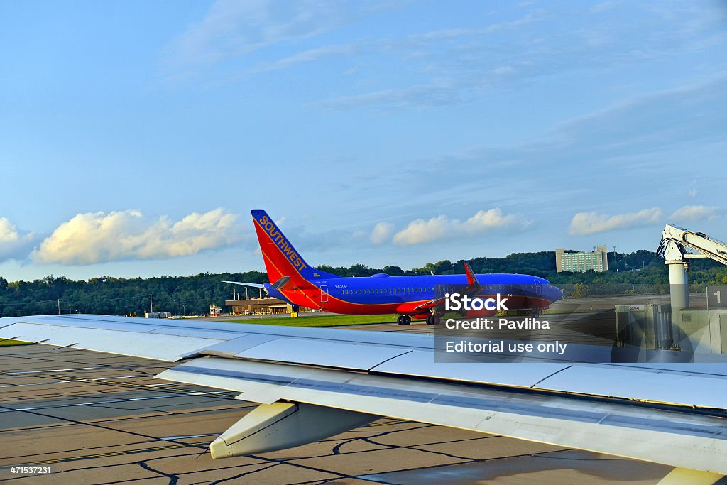 Sudoeste avião no Aeroporto de Pittsburgh EUA - Royalty-free Aeroporto Foto de stock