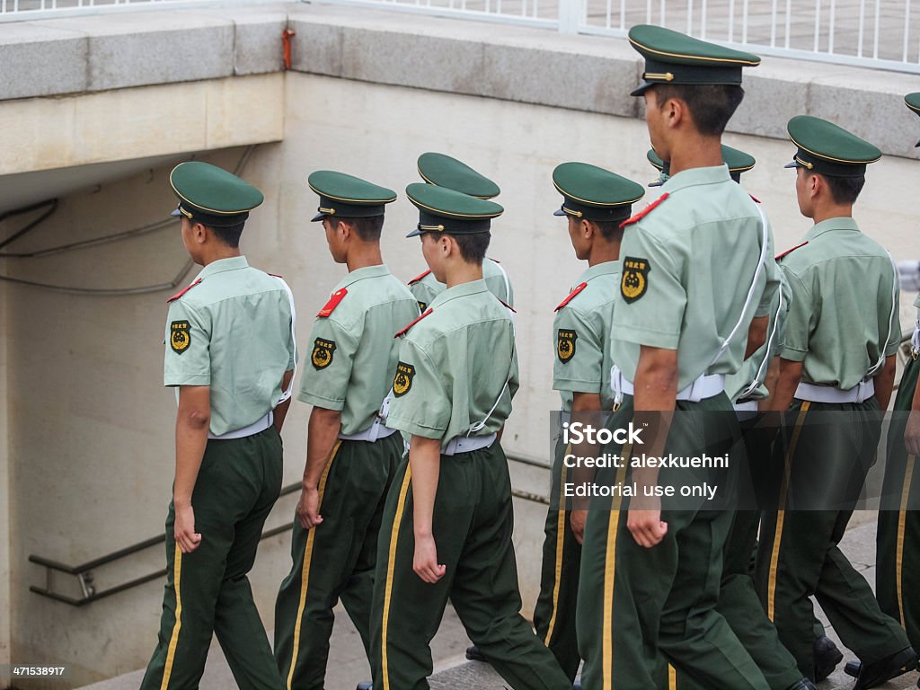Soldados chinês multidão square - Foto de stock de China royalty-free