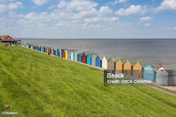 Baía Praia Huts Herne - Fotografias de stock e mais imagens de Ao Ar Livre - Ao Ar Livre, Branco, Cabana - Estrutura construída