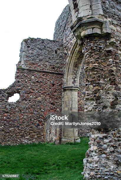 Foto de Leiston Abbey e mais fotos de stock de Abadia - Mosteiro - Abadia - Mosteiro, Aldeia, Anos 1100