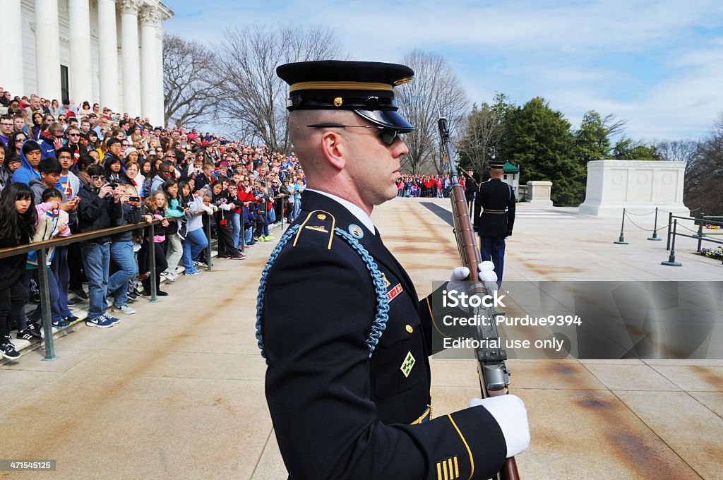 Túmulo de valores desconhecidos Cerimónia de guarda no Cemitério nacional de Arlington - Royalty-free Agente de segurança Foto de stock