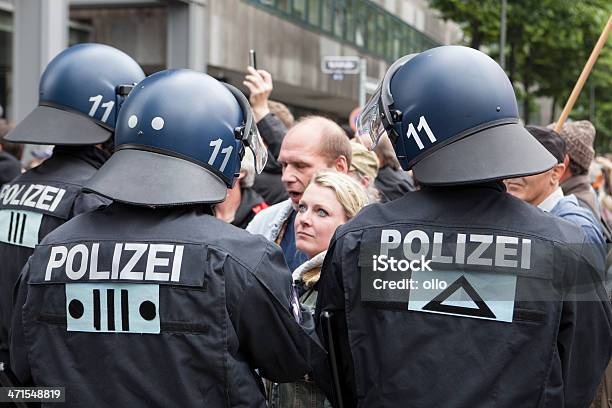 Blockupy Демонстрации 2013 Frankfurt — стоковые фотографии и другие картинки Германия - Германия, Полиция, ATTAC