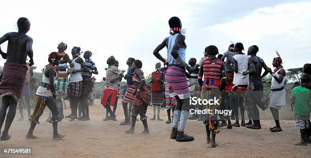 Ludzie Plemion Afrykańskich - zdjęcia stockowe i więcej obrazów Afryka - Afryka, Afryka Wschodnia, Ceremonia