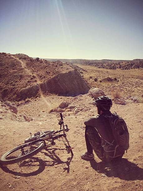 mobilestock in mountain bike - sonoran desert desert badlands mesa foto e immagini stock