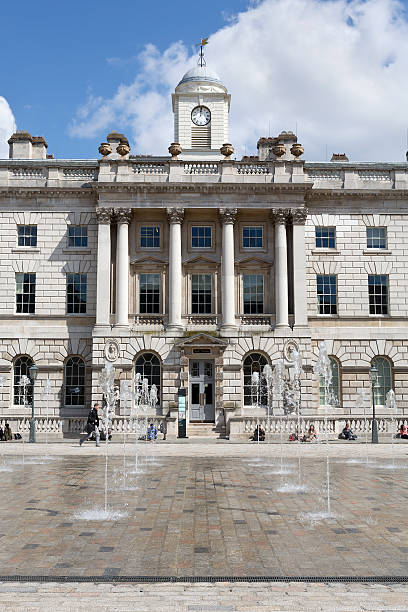 somerset house - somerset house london england fountain water stock-fotos und bilder