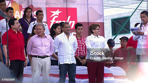 Fmln Presidente Y Vicepresident Candidatos En Un Mitin Foto de stock y más banco de imágenes de Aficionado