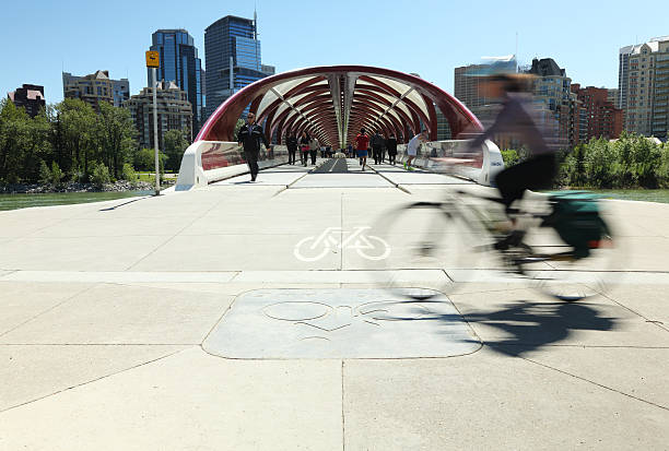 Vélo par le pont Peace Bridge - Photo