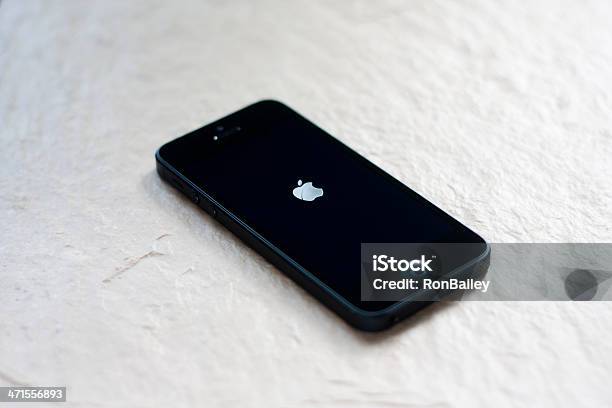 Nowy Apple Iphone 5 - zdjęcia stockowe i więcej obrazów Apple Computers - Apple Computers, Logo, Bez ludzi