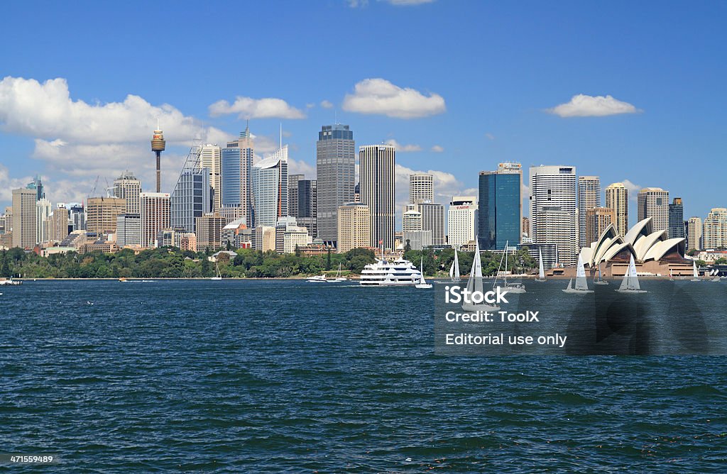 Горизонта и Sydney Opera House - Стоковые фото Circular Quay роялти-фри