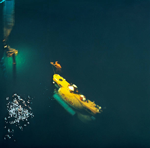 подводный транспортного средства " (rif риф). - glen little стоковые фото и изображения