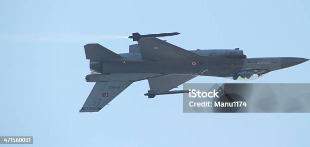 Luchador Avión En El Cielo Foto de stock y más banco de imágenes de Ala de avión - Ala de avión, Arma, Armamento