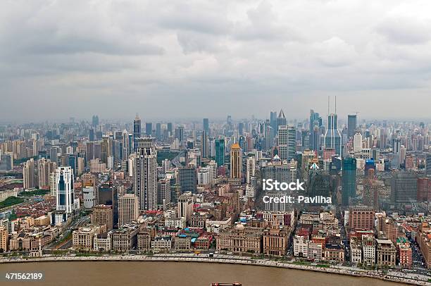 Widok Na Bund Z Oriental Pearl Tower Shanghai - zdjęcia stockowe i więcej obrazów Architektura - Architektura, Azja, Azja Wschodnia